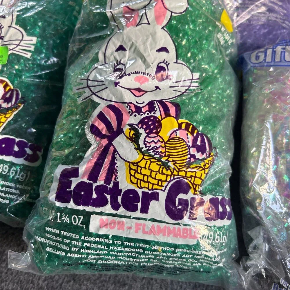 VTG 1990s 2000s Green Purple White EASTER GRASS LOT DECORATION‎ CUTE PACKAGING
